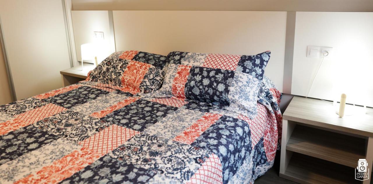 Dpcristal City Apartments Sarria Dış mekan fotoğraf